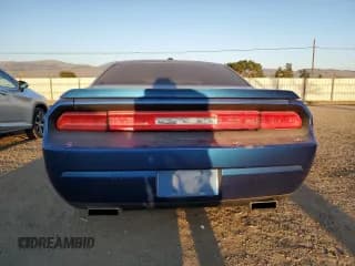 ✅ 2009 Dodge Challenger R/T • VIN: 2B3LJ54T69H621135 • Lot: 42821975. Wystawiony na Copart z przebiegiem 100 427 mil. Bezpłatny archiwum sprzedaży aukcyjnych z USA i szczegółowy raport historii pojazdu na DreamBid. Zdjęcie 6.