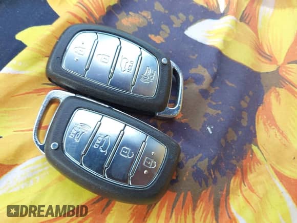 2017 Hyundai Tucson Sport with VIN KM8J3CA2XHU462319, listed as a IAAI auction lot 42969908 with 110,412 mi miles and . Bid and sale history available at DreamBid. Image 11.