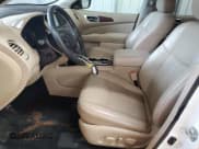 ✅ 2019 Nissan Pathfinder S • VIN: 5N1DR2MM5KC629945 • Лот: 67735915. Опубликован ранее на Copart с пробегом 96 848 миль. Бесплатный доступ к архиву аукционных продаж из США и подробный отчёт об истории автомобиля на DreamBid. Изображение 7.