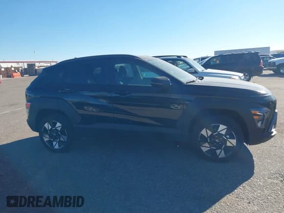 ✅ 2025 Hyundai Kona SEL • VIN: KM8HBCAB6SU310708 • Lot: 43571336. Listed on IAAI with 7,758 mi. Free auction sales archive from the USA and detailed vehicle history report at DreamBid. Image 13.