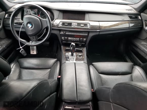 ✅ 2011 BMW 7 Series 750Li • VIN: WBAKB8C51BCY66264 • Lot: 85604624. Listed on Copart with 94,563 mi. Free auction sales archive from the USA and detailed vehicle history report at DreamBid. Image 8.