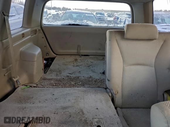 ✅ 2004 Toyota Highlander • VIN: JTEGP21A140032521 • Lot: 95479075. Wystawiony na Copart z przebiegiem 276 152 mil. Bezpłatny archiwum sprzedaży aukcyjnych z USA i szczegółowy raport historii pojazdu na DreamBid. Zdjęcie 10.