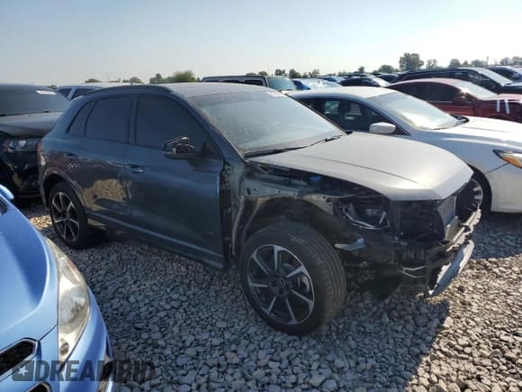 ✅ 2025 Audi Q3 S line Premium Plus • VIN: WA1EECF37S1055028 • Lot: 67396785. Wystawiony na Copart z przebiegiem 6 856 mil. Bezpłatny archiwum sprzedaży aukcyjnych z USA i szczegółowy raport historii pojazdu na DreamBid. Zdjęcie 4.