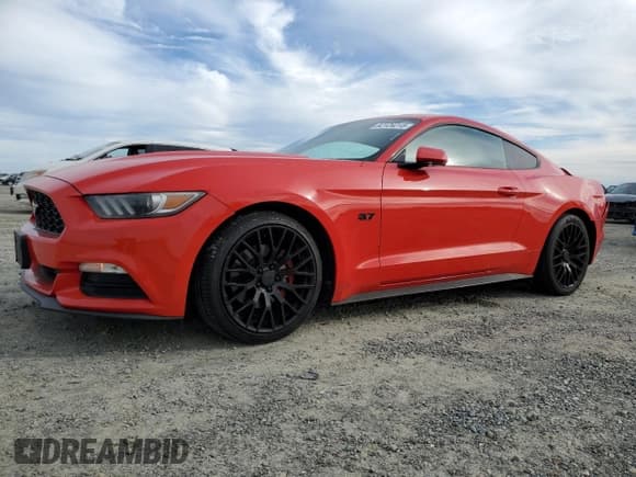 ✅ 2017 Ford Mustang V6 • VIN: 1FA6P8AM8H5317146 • Lot: 92124215. Listed on Copart with 96,367 mi. Free auction sales archive from the USA and detailed vehicle history report at DreamBid. Image 1.