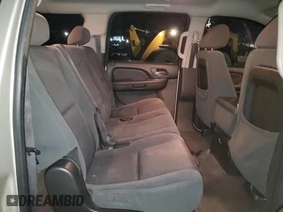 ✅ 2009 Chevrolet Suburban LS • VIN: 1GNFC16J99R188878 • Лот: 81380554. Опубликован ранее на Copart с пробегом 222 975 миль. Бесплатный доступ к архиву аукционных продаж из США и подробный отчёт об истории автомобиля на DreamBid. Изображение 11.