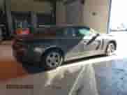 2019 Dodge Charger SXT z VIN 2C3CDXBG3KH657706, wystawiony jako Copart lot #81155555 z przebiegiem 129 418 mil mil oraz Szkoda całkowita • Salvage title. Historia ofert i sprzedaży dostępna na DreamBid. Obrazek 3.