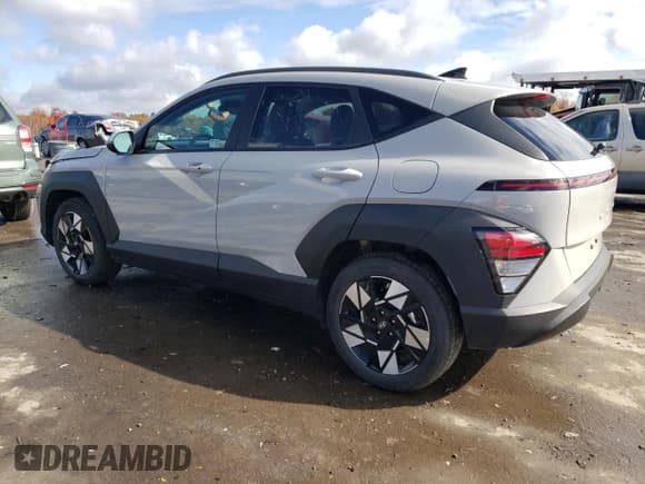 ✅ 2025 Hyundai Kona SEL • VIN: KM8HB3AB7SU306750 • Лот: 91208265. Опубликован ранее на Copart с пробегом 8 474 миль. Бесплатный доступ к архиву аукционных продаж из США и подробный отчёт об истории автомобиля на DreamBid. Изображение 2.