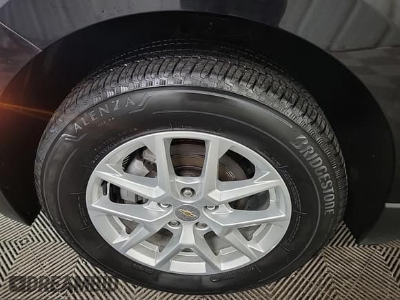 ✅ 2023 Chevrolet Equinox LT • VIN: 3GNAXTEG5PL113230 • Лот: 42554334. Опубликован ранее на IAAI с пробегом 58 050 миль. Бесплатный доступ к архиву аукционных продаж из США и подробный отчёт об истории автомобиля на DreamBid. Изображение 1.