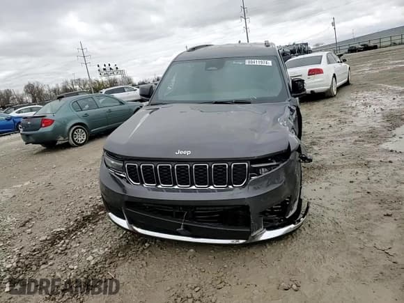 ✅ 2024 Jeep Grand Cherokee Laredo • VIN: 1C4RJKAG8R8548001 • Lot: 80411974. Listed on Copart with 2,654 mi. Free auction sales archive from the USA and detailed vehicle history report at DreamBid. Image 12.