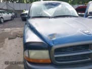 ✅ 2002 Dodge Dakota • VIN: 1B7GG12X62S641705 • Lot: 42435567. Wystawiony na IAAI z przebiegiem 176 930 mil. Bezpłatny archiwum sprzedaży aukcyjnych z USA i szczegółowy raport historii pojazdu na DreamBid. Zdjęcie 6.