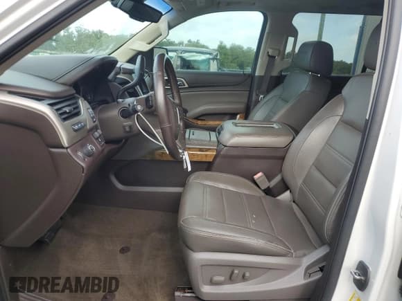 ✅ 2017 GMC Yukon XL Denali • VIN: 1GKS1HKJ2HR143442 • Лот: 85354625. Опубликован ранее на Copart с пробегом 91 553 миль. Бесплатный доступ к архиву аукционных продаж из США и подробный отчёт об истории автомобиля на DreamBid. Изображение 7.