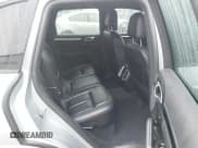 ✅ 2017 Porsche Cayenne • VIN: WP1AA2A25HKA80522 • Lot: 42288882. Listed on IAAI with 145,422 mi. Free auction sales archive from the USA and detailed vehicle history report at DreamBid. Image 8.