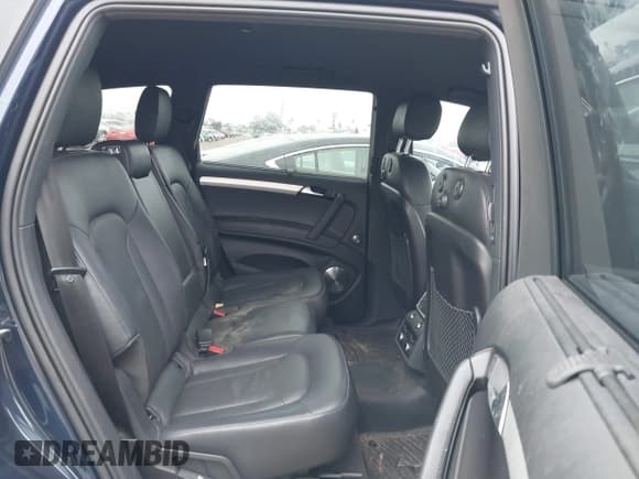 ✅ 2013 Audi Q7 Prestige • VIN: WA1WMBFE2DD006596 • Lot: 41879103. Wystawiony na IAAI z przebiegiem 118 956 mil. Bezpłatny archiwum sprzedaży aukcyjnych z USA i szczegółowy raport historii pojazdu na DreamBid. Zdjęcie 8.