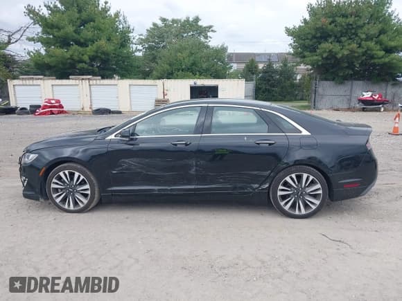 ✅ 2017 Lincoln MKZ Reserve • VIN: 3LN6L5ECXHR633677 • Lot: 43214951. Wystawiony na IAAI z przebiegiem 44 653 mil. Bezpłatny archiwum sprzedaży aukcyjnych z USA i szczegółowy raport historii pojazdu na DreamBid. Zdjęcie 14.