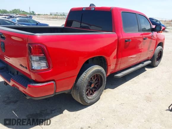 2024 Ram 1500 Big Horn с VIN 1C6SRFFT6RN202805, выставлен на аукционе IAAI как лот 42203177 с пробегом 9 469 миль миль и . История ставок и продаж доступна на DreamBid. Изображение 4.