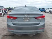 ✅ 2017 Hyundai Elantra SE • VIN: KMHD84LFXHU153888 • Lot: 42344724. Wystawiony na IAAI z przebiegiem 152 769 mil. Bezpłatny archiwum sprzedaży aukcyjnych z USA i szczegółowy raport historii pojazdu na DreamBid. Zdjęcie 17.