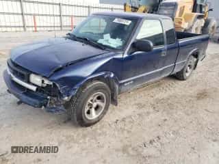 2002 Chevrolet S-10 LS с VIN 1GCCS19W028222496, выставлен на аукционе Copart как лот 79885724 с пробегом 170 291 миль миль и Списание • Salvage title. История ставок и продаж доступна на DreamBid. Изображение 1.