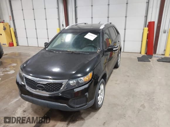 ✅ 2013 Kia Sorento LX • VIN: 5XYKTDA22DG369112 • Лот: 43618370. Опубликован ранее на IAAI с пробегом 138 962 миль. Бесплатный доступ к архиву аукционных продаж из США и подробный отчёт об истории автомобиля на DreamBid. Изображение 6.