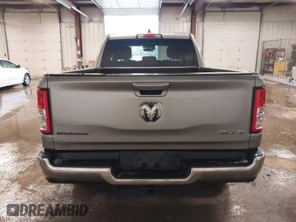 ✅ 2021 Ram 1500 Big Horn • VIN: 1C6RRFBG3MN781025 • Lot: 41432426. Wystawiony na IAAI z przebiegiem 59 323 mil. Bezpłatny archiwum sprzedaży aukcyjnych z USA i szczegółowy raport historii pojazdu na DreamBid. Zdjęcie 17.