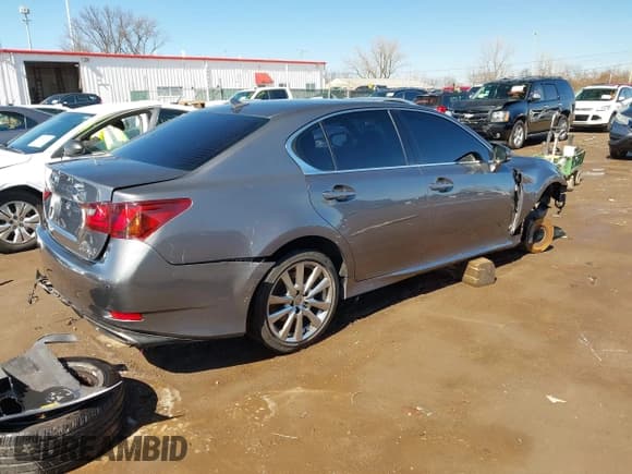 ✅ 2013 Lexus GS 350 • VIN: JTHBE1BL2D5003822 • Lot: 41801692. Listed on IAAI with 151,304 mi. Free auction sales archive from the USA and detailed vehicle history report at DreamBid. Image 4.