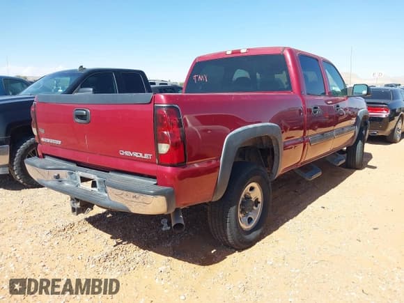 ✅ 2004 Chevrolet Silverado 2500HD LS • VIN: 1GCHC23U64F180253 • Лот: 42387141. Опубликован ранее на IAAI с пробегом 124 139 миль. Бесплатный доступ к архиву аукционных продаж из США и подробный отчёт об истории автомобиля на DreamBid. Изображение 4.