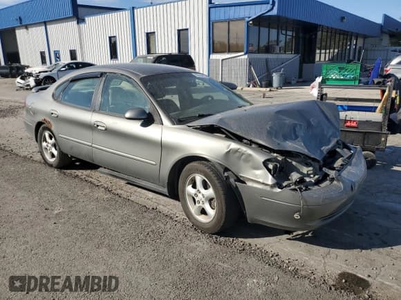 ✅ 2001 Ford Taurus SE • VIN: 1FAFP53261A269170 • Lot: 86144815. Listed on Copart with 163,334 mi. Free auction sales archive from the USA and detailed vehicle history report at DreamBid. Image 4.