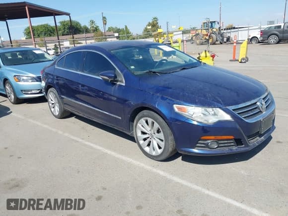 ✅ 2010 Volkswagen CC Sport • VIN: WVWML7AN7AE528666 • Lot: 43326693. Wystawiony na IAAI z przebiegiem 147 098 mil. Bezpłatny archiwum sprzedaży aukcyjnych z USA i szczegółowy raport historii pojazdu na DreamBid. Zdjęcie 1.