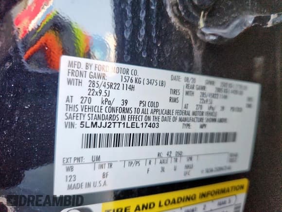 ✅ 2020 Lincoln Navigator Black Label • VIN: 5LMJJ2TT1LEL17403 • Lot: 68216805. Wystawiony na Copart z przebiegiem 65 446 mil. Bezpłatny archiwum sprzedaży aukcyjnych z USA i szczegółowy raport historii pojazdu na DreamBid. Zdjęcie 13.