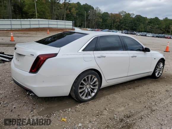 ✅ 2017 Cadillac CT6 Luxury AWD • VIN: 1G6KD5RS1HU204201 • Lot: 82391935. Listed on Copart with 54,503 mi. Free auction sales archive from the USA and detailed vehicle history report at DreamBid. Image 3.