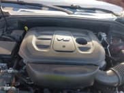 ✅ 2018 Jeep Grand Cherokee Laredo E • VIN: 1C4RJFAG9JC249352 • Lot: 43183145. Wystawiony na IAAI z przebiegiem 135 363 mil. Bezpłatny archiwum sprzedaży aukcyjnych z USA i szczegółowy raport historii pojazdu na DreamBid. Zdjęcie 10.