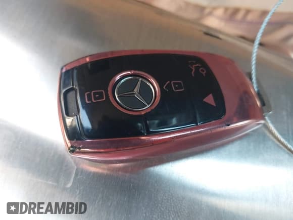 ✅ 2019 Mercedes-Benz C 300 • VIN: 55SWF8EB8KU297555 • Lot: 43025639. Wystawiony na IAAI z przebiegiem 52 152 mil. Bezpłatny archiwum sprzedaży aukcyjnych z USA i szczegółowy raport historii pojazdu na DreamBid. Zdjęcie 11.