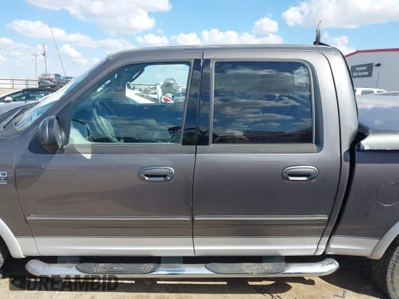 ✅ 2003 Ford F-150 XLT • VIN: 1FTRW08LX3KC81155 • Лот: 43426656. Опубликован ранее на IAAI с пробегом 192 214 миль. Бесплатный доступ к архиву аукционных продаж из США и подробный отчёт об истории автомобиля на DreamBid. Изображение 14.