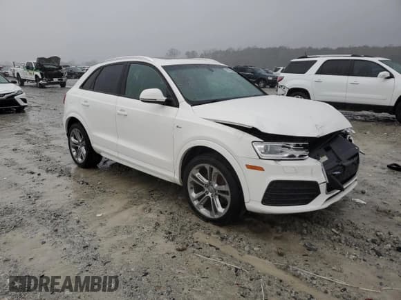 ✅ 2018 Audi Q3 Premium • VIN: WA1BCCFS4JR013139 • Lot: 70796332. Wystawiony na Copart z przebiegiem 39 864 mil. Bezpłatny archiwum sprzedaży aukcyjnych z USA i szczegółowy raport historii pojazdu na DreamBid. Zdjęcie 4.