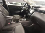 ✅ 2017 Nissan Rogue SL • VIN: JN1BJ1CR4HW103472 • Лот: 41856392. Опубликован ранее на IAAI с пробегом 38 584 миль. Бесплатный доступ к архиву аукционных продаж из США и подробный отчёт об истории автомобиля на DreamBid. Изображение 5.