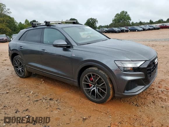 ✅ 2021 Audi Q8 Prestige • VIN: WA1FVAF14MD003297 • Lot: 84625125. Wystawiony na Copart z przebiegiem 112 223 mil. Bezpłatny archiwum sprzedaży aukcyjnych z USA i szczegółowy raport historii pojazdu na DreamBid. Zdjęcie 4.