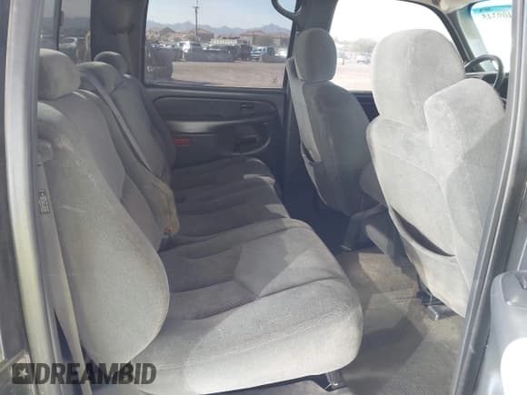 ✅ 2004 Chevrolet Silverado 2500HD LS • VIN: 1GCHK23174F158948 • Лот: 41409345. Опубликован ранее на IAAI с пробегом 245 373 миль. Бесплатный доступ к архиву аукционных продаж из США и подробный отчёт об истории автомобиля на DreamBid. Изображение 8.