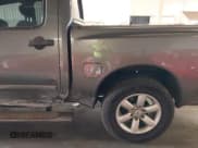 ✅ 2014 Nissan Titan SL • VIN: 1N6BA0ED2EN512092 • Lot: 43336092. Wystawiony na IAAI z przebiegiem 191 340 mil. Bezpłatny archiwum sprzedaży aukcyjnych z USA i szczegółowy raport historii pojazdu na DreamBid. Zdjęcie 6.