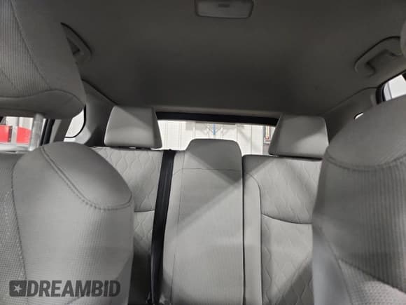 ✅ 2023 Toyota Corolla Cross L • VIN: 7MUAAABG6PV067152 • Lot: 84205805. Wystawiony na Copart z przebiegiem 32 953 mil. Bezpłatny archiwum sprzedaży aukcyjnych z USA i szczegółowy raport historii pojazdu na DreamBid. Zdjęcie 10.