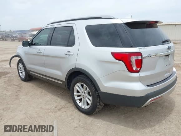 ✅ 2017 Ford Explorer XLT • VIN: 1FM5K7DH1HGC54078 • Lot: 42748822. Listed on IAAI with 136,356 mi. Free auction sales archive from the USA and detailed vehicle history report at DreamBid. Image 3.