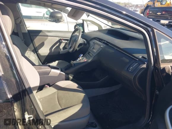 ✅ 2014 Toyota Prius Four • VIN: JTDKN3DU8E1790478 • Lot: 43446026. Wystawiony na IAAI z przebiegiem 152 995 mil. Bezpłatny archiwum sprzedaży aukcyjnych z USA i szczegółowy raport historii pojazdu na DreamBid. Zdjęcie 5.