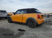 ✅ 2017 MINI Convertible Cooper • VIN: WMWWG5C58H3C20183 • Lot: 92155665. Wystawiony na Copart z przebiegiem 70 166 mil. Bezpłatny archiwum sprzedaży aukcyjnych z USA i szczegółowy raport historii pojazdu na DreamBid. Zdjęcie 2.