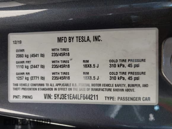 ✅ 2020 Tesla Model 3 Standard Range Plus • VIN: 5YJ3E1EA4LF644211 • Lot: 42466002. Wystawiony na IAAI z przebiegiem 95 602 mil. Bezpłatny archiwum sprzedaży aukcyjnych z USA i szczegółowy raport historii pojazdu na DreamBid. Zdjęcie 9.