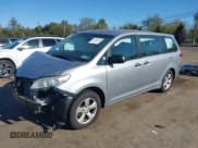 ✅ 2014 Toyota Sienna L • VIN: 5TDZK3DC5ES506922 • Lot: 43387654. Listed on IAAI with 118,733 mi. Free auction sales archive from the USA and detailed vehicle history report at DreamBid. Image 2.