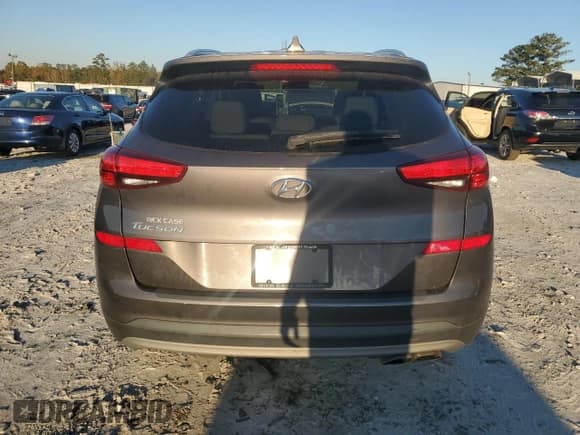 ✅ 2021 Hyundai Tucson Sport • VIN: KM8J33AL0MU329622 • Lot: 91411445. Wystawiony na Copart z przebiegiem 87 821 mil. Bezpłatny archiwum sprzedaży aukcyjnych z USA i szczegółowy raport historii pojazdu na DreamBid. Zdjęcie 6.