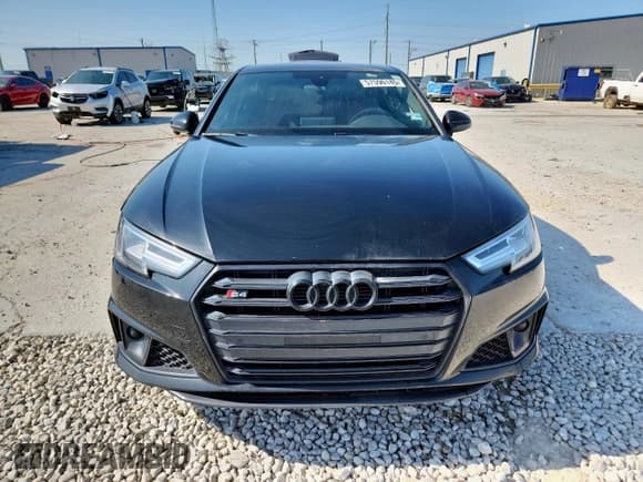 ✅ 2019 Audi S4 Premium Plus • VIN: WAUB4AF41KA011399 • Lot: 57596145. Wystawiony na Copart z przebiegiem 77 868 mil. Bezpłatny archiwum sprzedaży aukcyjnych z USA i szczegółowy raport historii pojazdu na DreamBid. Zdjęcie 5.