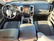 ✅ 2017 Ram 1500 SLT • VIN: 1C6RR7LT3HS700534 • Lot: 84620775. Wystawiony na Copart z przebiegiem 133 555 mil. Bezpłatny archiwum sprzedaży aukcyjnych z USA i szczegółowy raport historii pojazdu na DreamBid. Zdjęcie 8.