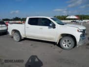 ✅ 2019 Chevrolet Silverado 1500 LT • VIN: 3GCPYDEK3KG132970 • Lot: 40742874. Wystawiony na IAAI z przebiegiem 46 377 mil. Bezpłatny archiwum sprzedaży aukcyjnych z USA i szczegółowy raport historii pojazdu na DreamBid. Zdjęcie 13.