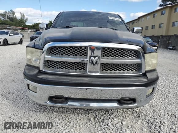 ✅ 2009 Dodge 1500 SLT • VIN: 1D3HB13T99J527171 • Lot: 88033865. Wystawiony na Copart z przebiegiem 217 218 mil. Bezpłatny archiwum sprzedaży aukcyjnych z USA i szczegółowy raport historii pojazdu na DreamBid. Zdjęcie 5.