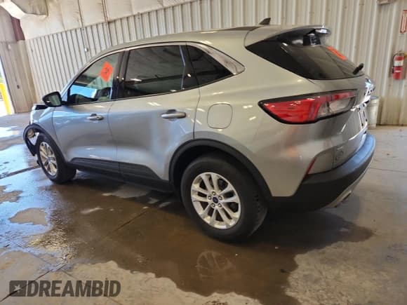 ✅ 2022 Ford Escape SE • VIN: 1FMCU9G61NUA90268 • Lot: 70020425. Listed on Copart with 18,925 mi. Free auction sales archive from the USA and detailed vehicle history report at DreamBid. Image 2.