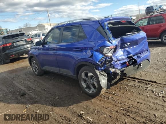 ✅ 2024 Hyundai Venue Limited • VIN: KMHRC8A34RU341523 • Lot: 85797484. Listed on Copart with 7,808 mi. Free auction sales archive from the USA and detailed vehicle history report at DreamBid. Image 2.